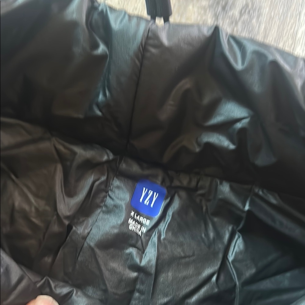 Yzy Gap Black Pufferpullover Jacket - image 3